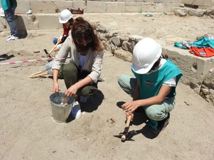 Özel eğitim gören otizmli çocuklarımıza Arkeoloji bilimini tanıtımı